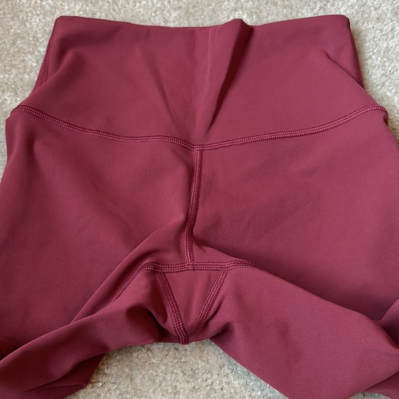 lululemon Wunder Under leggings, Mulled Wine, size 4, 23” - Picture 3 of 6